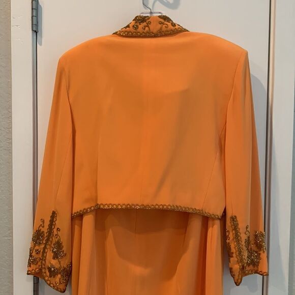 Oleg Cassini Evening Gown - Picture 5 of 9